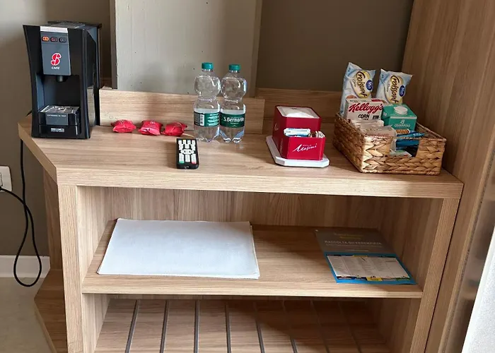 Romea Ξενοδοχείο με διαμερίσματα Τσεζένα